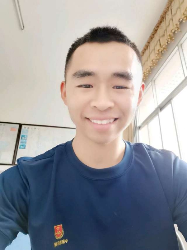 超超的第一张照片--宁明父母相亲团